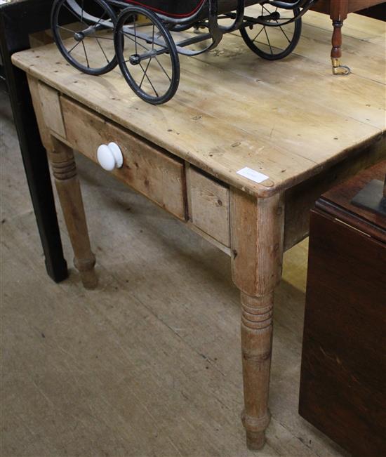 Pine 1 drawer kitchen table